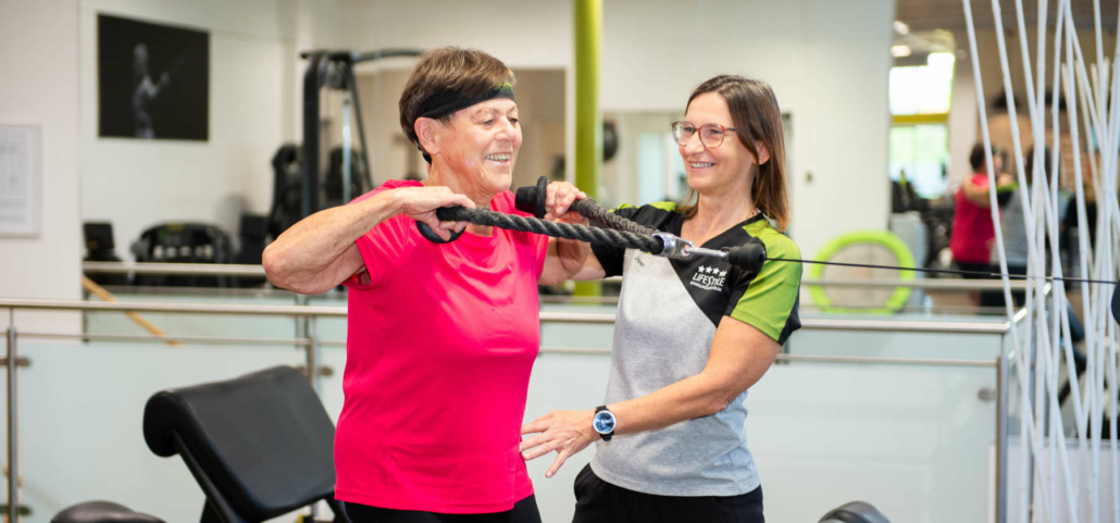 Fitness steigern und Muskelaufbau beim Training